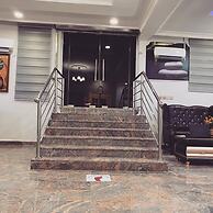 House 919 Suites And Apartments