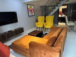 House 919 Suites And Apartments