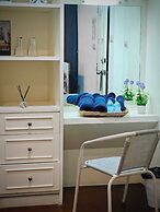 homey stay and cafe by hematoa