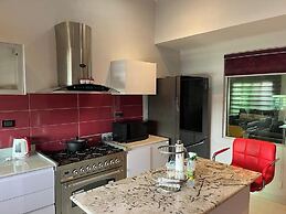 Souz Suites and Apartments