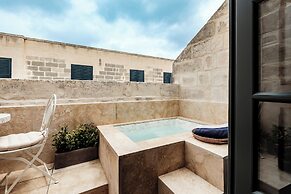 1926 La Galerie Boutique Art Suites