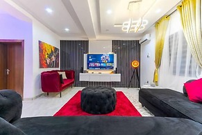 Comforts Court And Apartment