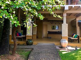Cloud Nine Wilpattu by Aaradhya