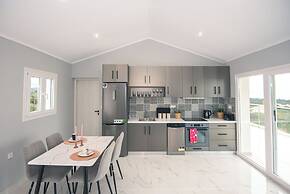 Gigi Star Luxury ApartVilla with Pool, Sea View