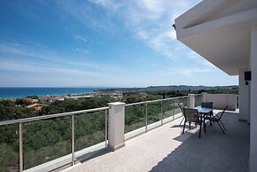 Gigi Star Luxury ApartVilla with Pool, Sea View