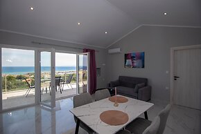 Gigi Star Luxury ApartVilla with Pool, Sea View