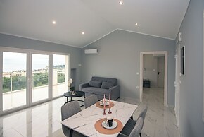 Gigi Star Luxury ApartVilla with Pool, Sea View