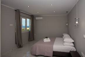 Gigi Star Luxury ApartVilla with Pool, Sea View