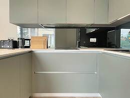 Modern and Sleek 2 Bed Apartment