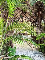 Room in Lodge - Charming Suit Room 5