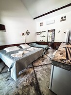 Room in Lodge - Charming Suit Room 5