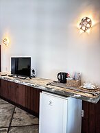 Room in Lodge - Charming Suit Room 5