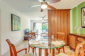 Deluxe Suites at Villas Tropical