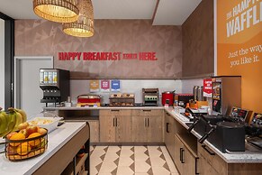 Hampton Inn & Suites Maui North Shore