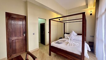 Skylark Hotel