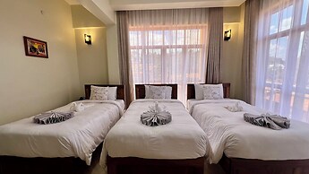 Skylark Hotel
