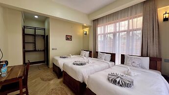Skylark Hotel
