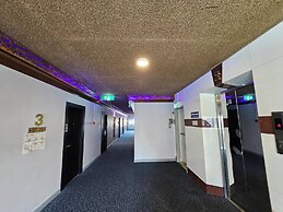 Paramount Palace Hotel Dannok