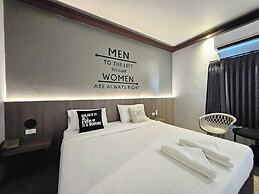 Paramount Palace Hotel Dannok