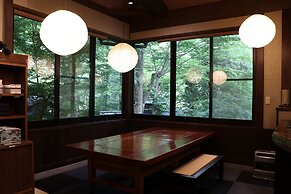 yamakawaonsen kosugian
