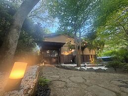 yamakawaonsen kosugian