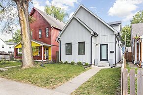Entire Home in Fountain Square