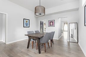 Entire Home in Fountain Square