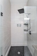 Entire Home in Fountain Square