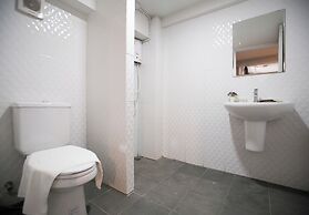 185 @ Surawong Hotel