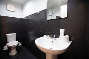 185 @ Surawong Hotel