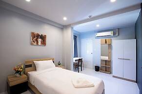 185 @ Surawong Hotel