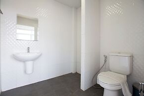 185 @ Surawong Hotel