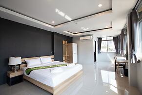 185 @ Surawong Hotel