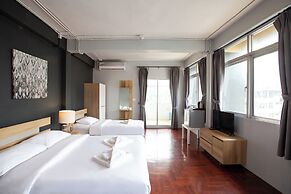 185 @ Surawong Hotel