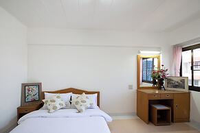 D-haus Ngamwongwan Residence