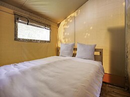 Comet Glamping Tent, Ardennes