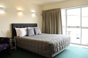 Fountain Court Motel