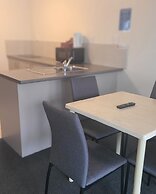 Fountain Court Motel