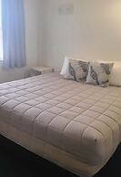 Fountain Court Motel