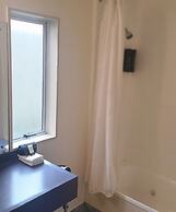 Fountain Court Motel