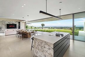 Ardjuno Villa by Kozystay - Ungasan