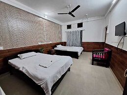 Hotel High East
