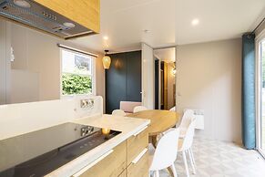 Peaceful Apartment With Pool