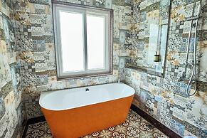 Mayfair Manor Alibag