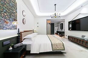 Vishan Garden Trendy Hostel