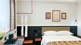 Vishan Garden Trendy Hostel