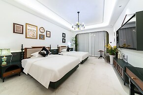 Vishan Garden Trendy Hostel