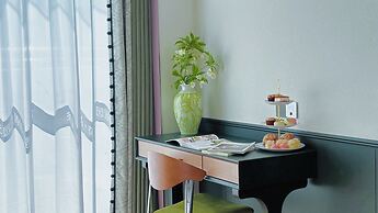 Vishan Garden Trendy Hostel