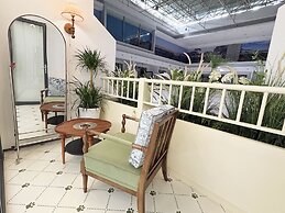 Vishan Garden Trendy Hostel