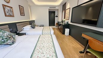 Vishan Garden Trendy Hostel